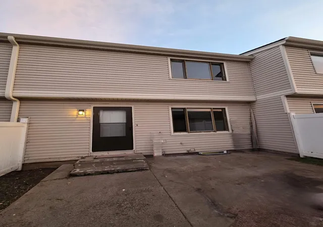 Photo 1 of Townhouse for sale at 7682 Hampshire Ave N, Minneapolis, MN 55428 | MLS# 7158234 | Listing updated on 2026-10-14