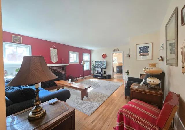 Photo 3 of Single family home for sale at 329 2nd Avenue NE, Saint Cloud, MN 56304 | MLS# 7158250 | Listing updated on 2026-10-19