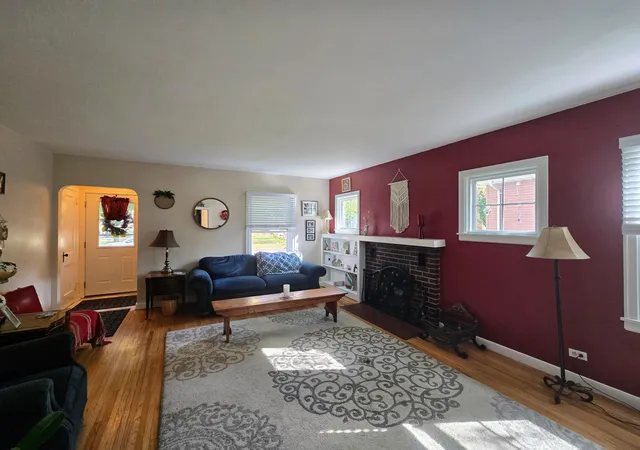 Photo 4 of Single family home for sale at 329 2nd Avenue NE, Saint Cloud, MN 56304 | MLS# 7158250 | Listing updated on 2026-10-19