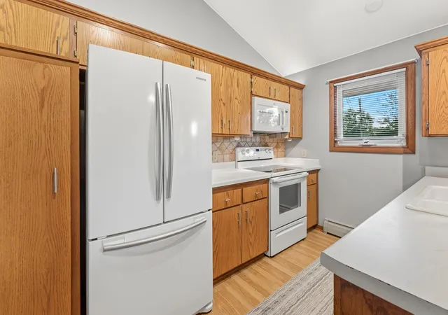 Photo 3 of Single family home for sale at 1403 8th Avenue S, South Saint Paul, MN 55075 | MLS# 7158268 | Listing updated on 2026-10-22