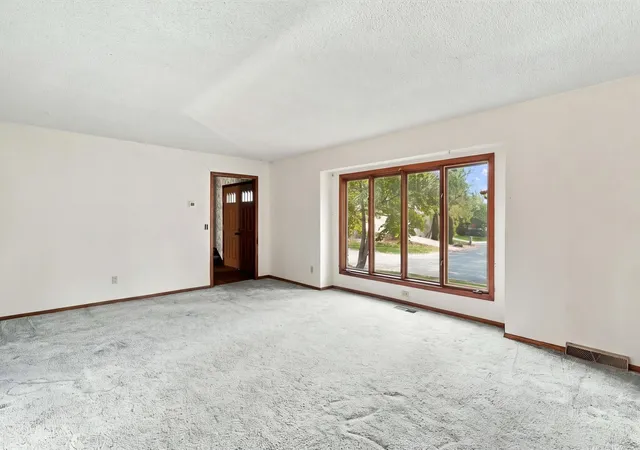 Photo 3 of Sale Pending at 313 Brandywine Dr, Burnsville, MN 55337 | MLS# 7158277 | Listing updated on 2026-10-19