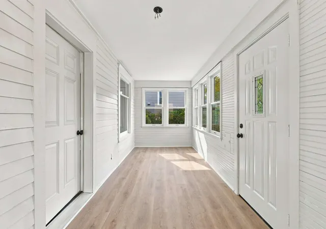 Photo 4 of Single family home for sale at 2533 Cedar Ave S, Minneapolis, MN 55404 | MLS# 7158281 | Listing updated on 2026-10-19