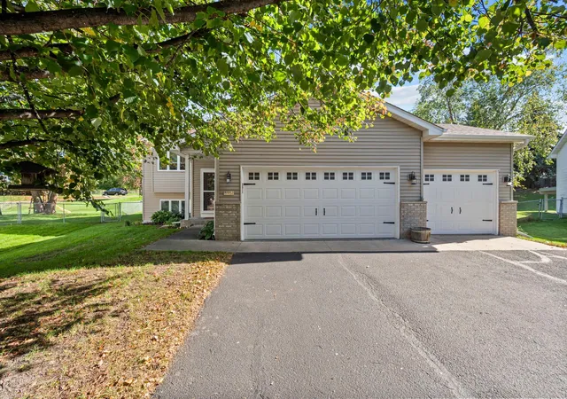 Photo 1 of Single family home for sale at 6982 Carlyle Rd, Saint Paul, MN 55125 | MLS# 7158282 | Listing updated on 2026-10-27