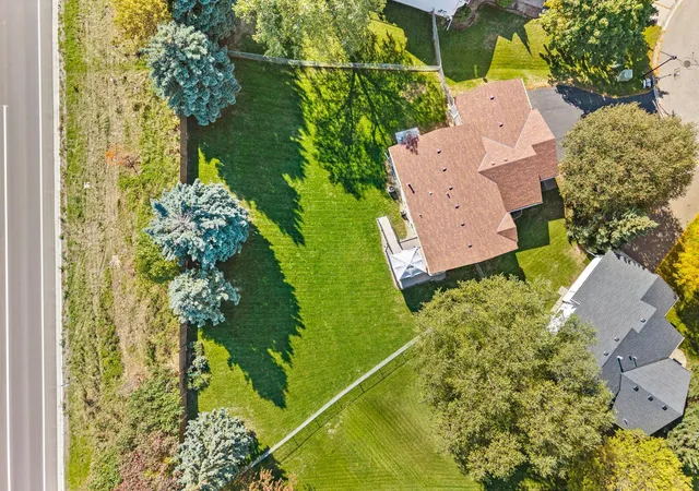 Photo 3 of Single family home for sale at 6982 Carlyle Rd, Saint Paul, MN 55125 | MLS# 7158282 | Listing updated on 2026-10-21