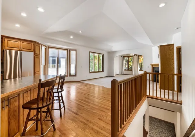 Photo 4 of Single family home for sale at 9224 Blackoaks Ln N, Maple Grove, MN 55311 | MLS# 7158285 | Listing updated on 2026-10-23