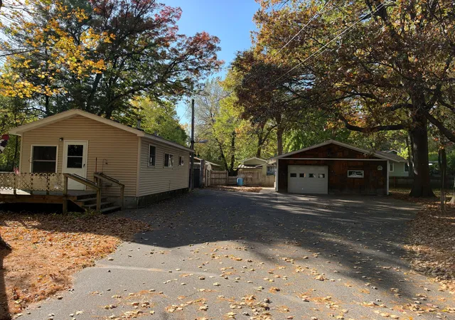 Photo 1 of Single family home for sale at 439 Forest Rd, Wyoming, MN 55092 | MLS# 7158286 | Listing updated on 2026-10-23