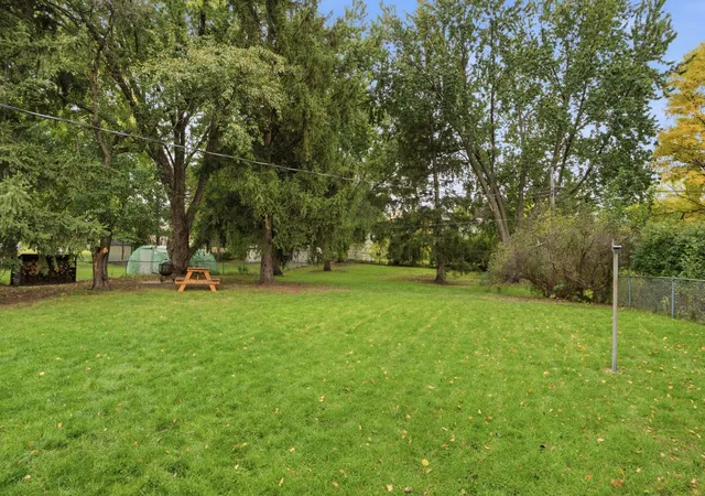 Photo 3 of Sale Pending at 2026 Jade Ln, Saint Paul, MN 55122 | MLS# 7158290 | Listing updated on 2026-10-20
