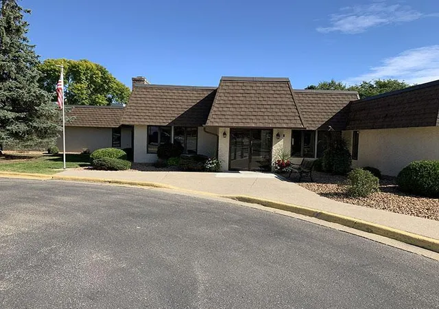Photo 1 of Condo for sale at 1415 Lake St #142, Alexandria, MN 56308 | MLS# 7158299 | Listing updated on 2026-10-12