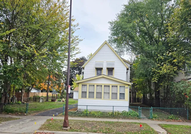 Photo 1 of Multi family home for sale at 1156 Galtier St, Saint Paul, MN 55117 | MLS# 7158304 | Listing updated on 2026-10-11