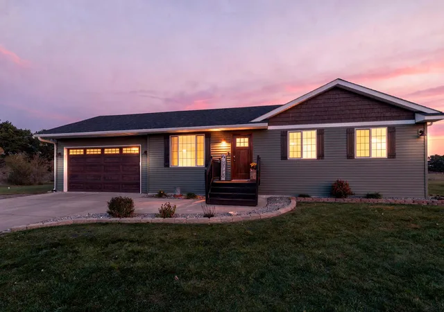 Photo 4 of Single family home for sale at 9569 291st Avenue NE, North Branch, MN 55056 | MLS# 7158310 | Listing updated on 2026-10-21