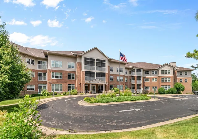 Photo 1 of Condo for sale at 935 Ferndale St N #117, Saint Paul, MN 55119 | MLS# 7158311 | Listing updated on 2026-10-19