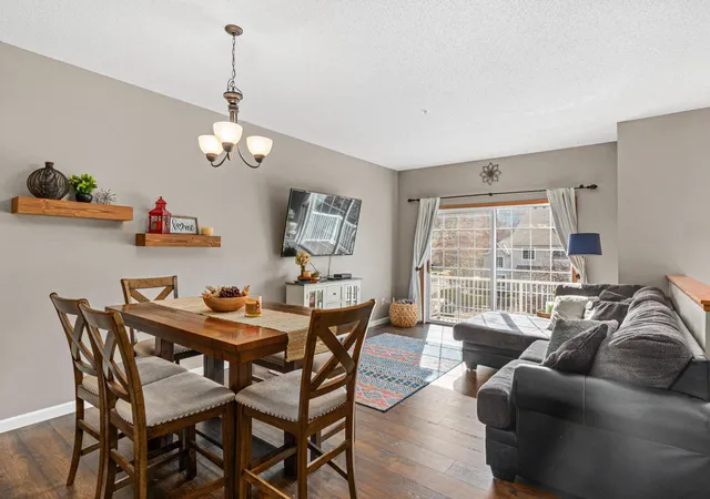 Photo 4 of Single family home for sale at 492 Willoughby Way W, Hopkins, MN 55305 | MLS# 7158343 | Listing updated on 2026-10-23