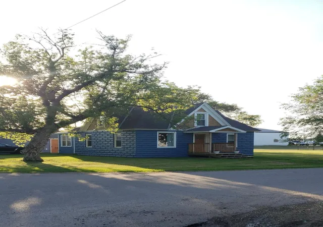 Photo 3 of Single family home for sale at 97 Elm Ave S, Ottertail, MN 56571 | MLS# 7158346 | Listing updated on 2026-10-11