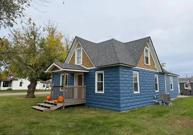 Photo 3 of Sale Pending at 97 Elm Ave S, Ottertail, MN 56571 | MLS# 7158346 | Listing updated on 2026-10-19