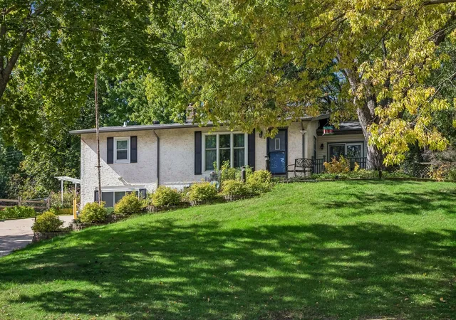 Photo 3 of Single family home for sale at 3209 Random Rd, Saint Paul, MN 55121 | MLS# 7158348 | Listing updated on 2026-10-11