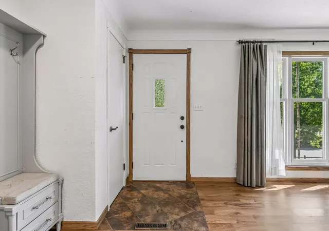 Photo 3 of Single family home for sale at 3209 Random Rd, Saint Paul, MN 55121 | MLS# 7158348 | Listing updated on 2026-10-11