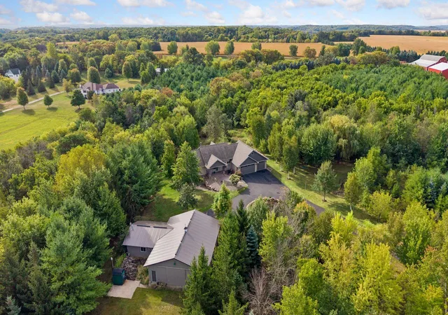 Photo 1 of Single family home for sale at 555 Chinnock Ln, River Falls, WI 54022 | MLS# 7158350 | Listing updated on 2026-10-10
