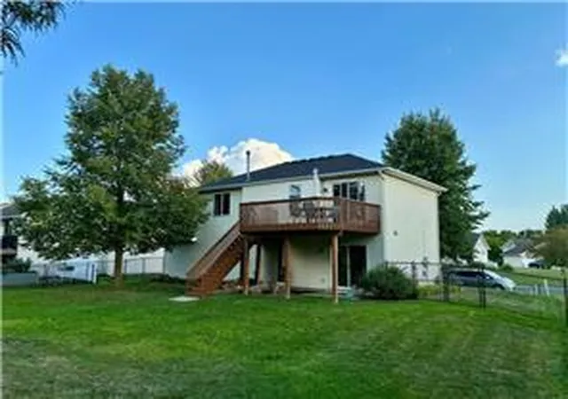 Photo 2 of Single family home for sale at 1283 Creekside Dr, Waconia, MN 55387 | MLS# 7158351 | Listing updated on 2026-10-16