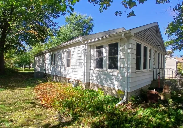 Photo 3 of Sale Pending at 308 S Main St, Sherburn, MN 56171 | MLS# 7158373 | Listing updated on 2026-10-16
