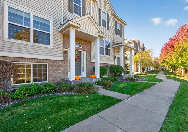 Photo 1 of Single family home for sale at 5142 French Dr N, Hugo, MN 55038 | MLS# 7158405 | Listing updated on 2026-10-22