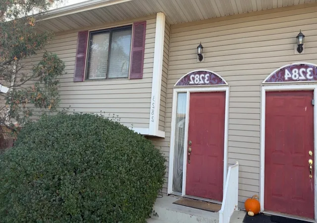 Photo 1 of Single family home for sale at 3282 Dodd Ln, Saint Paul, MN 55121 | MLS# 7158420 | Listing updated on 2026-10-16