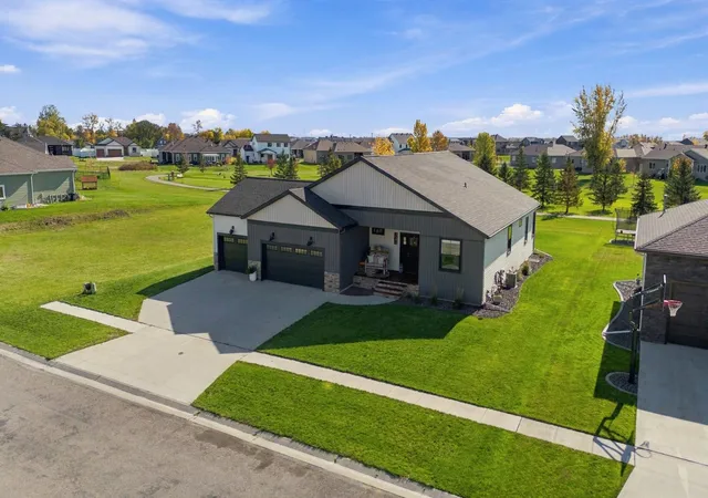 Photo 3 of Single family home for sale at 140 Annies Way, Mapleton, ND 58059 | MLS# 7158426 | Listing updated on 2026-10-23
