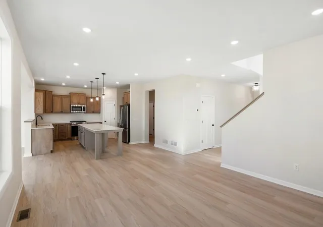 Photo 4 of Single family home for sale at 1185 Oakwood Ln S, Delano, MN 55328 | MLS# 7158450 | Listing updated on 2026-10-22