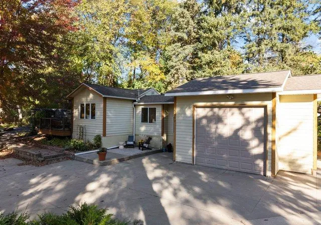 Photo 3 of Single family home for sale at 5417 Rowland Rd, Hopkins, MN 55343 | MLS# 7158453 | Listing updated on 2026-10-22