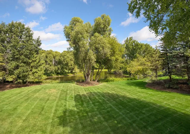Photo 4 of Single family home for sale at 5955 Boulder Brg Ln, Excelsior, MN 55331 | MLS# 7158456 | Listing updated on 2026-10-13