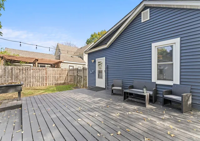 Photo 3 of Single family home for sale at 216 N 3rd Street, Saint Peter, MN 56082 | MLS# 7158463 | Listing updated on 2026-10-19