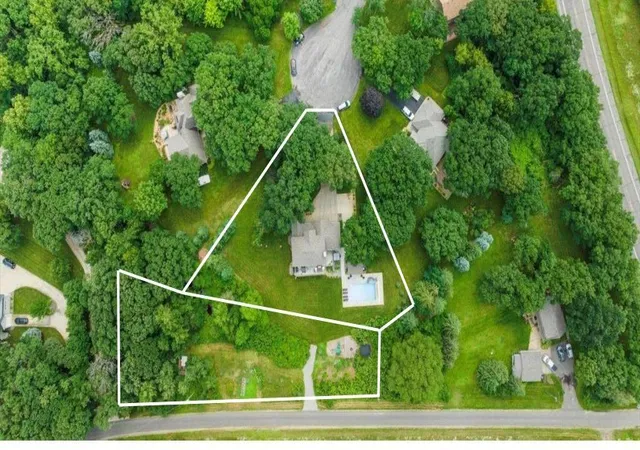 Photo 3 of Single family home for sale at 301 21st Street N, Sartell, MN 56377 | MLS# 7158466 | Listing updated on 2026-10-22