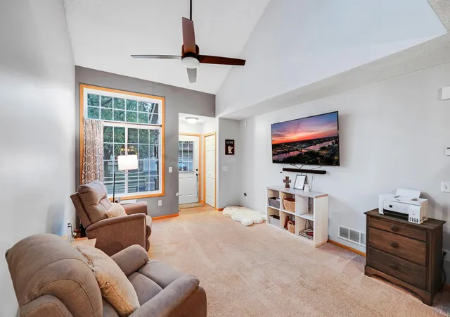 Photo 4 of Single family home for sale at 9823 Hamlet Ln S, Cottage Grove, MN 55016 | MLS# 7158471 | Listing updated on 2026-10-20