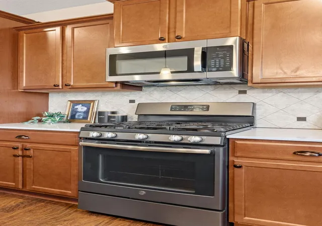 Photo 3 of Single family home for sale at 19250 Indora Trl, Lakeville, MN 55044 | MLS# 7158530 | Listing updated on 2026-10-23
