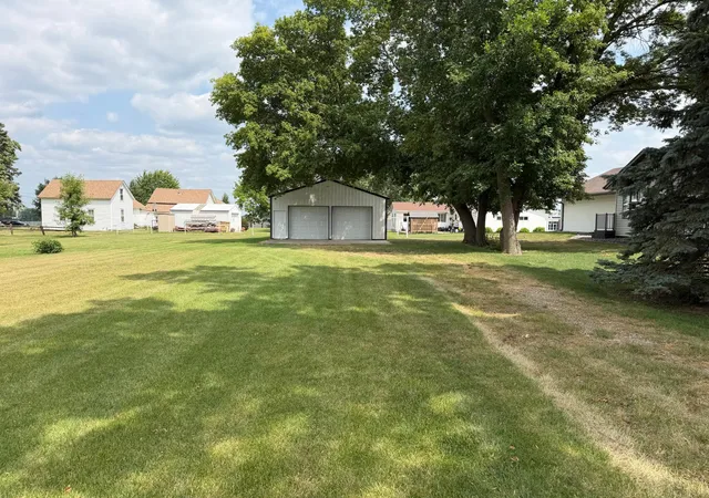 Photo 1 of Sale Pending at 512 Oak Ave N, Maple Lake, MN 55358 | MLS# 7158538 | Listing updated on 2026-10-21