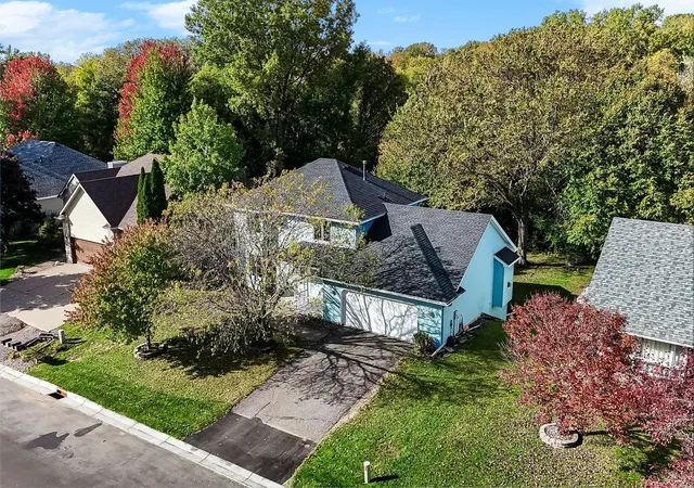 Photo 1 of Single family home for sale at 3043 Walter St, Saint Paul, MN 55109 | MLS# 7158550 | Listing updated on 2026-10-15