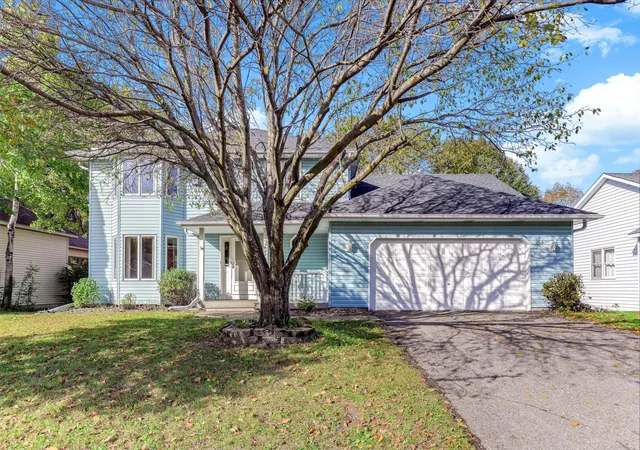 Photo 2 of Single family home for sale at 3043 Walter St, Saint Paul, MN 55109 | MLS# 7158550 | Listing updated on 2026-10-15