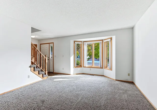Photo 3 of Single family home for sale at 3043 Walter St, Saint Paul, MN 55109 | MLS# 7158550 | Listing updated on 2026-10-15