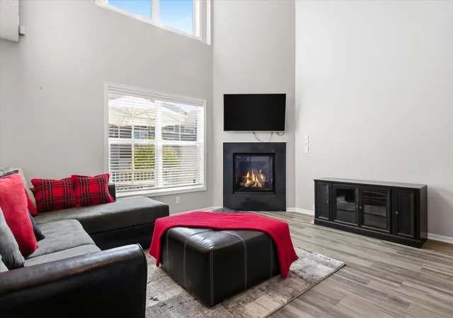 Photo 3 of Single family home for sale at 15225 Stonewood Ter, Burnsville, MN 55306 | MLS# 7158551 | Listing updated on 2026-10-19