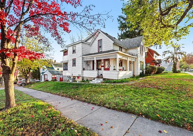 Photo 2 of Multi family home for sale at 427 Jefferson St, Red Wing, MN 55066 | MLS# 7158553 | Listing updated on 2026-10-23
