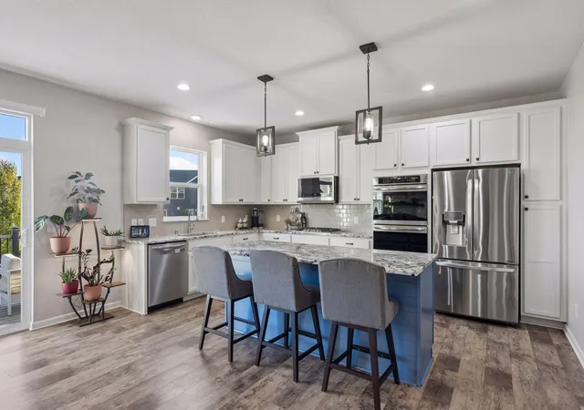 Photo 2 of Single family home for sale at 8668 Platinum Dr, Saint Paul, MN 55129 | MLS# 7158555 | Listing updated on 2026-10-23