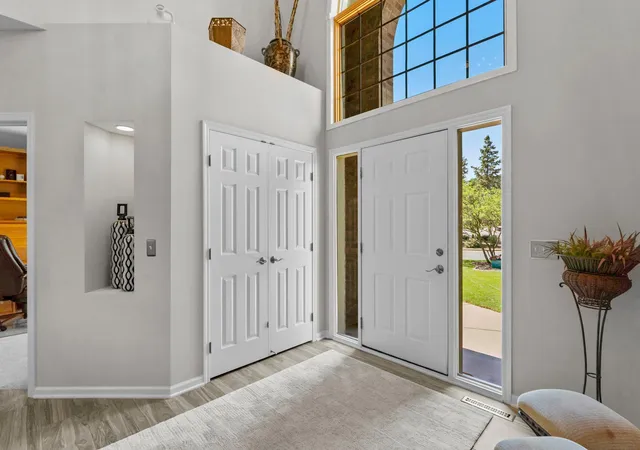 Photo 3 of Single family home for sale at 13401 Cormack Cir, Rosemount, MN 55068 | MLS# 7158565 | Listing updated on 2026-10-12