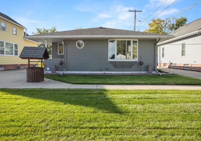Single family home for sale at 115 3rd Avenue S, Wahpeton, ND 58075 | MLS# 7158584