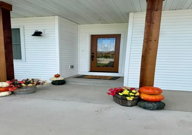 Photo 3 of Single family home for sale at 1122 3rd Street, Wanamingo, MN 55983 | MLS# 7158590 | Listing updated on 2026-10-16