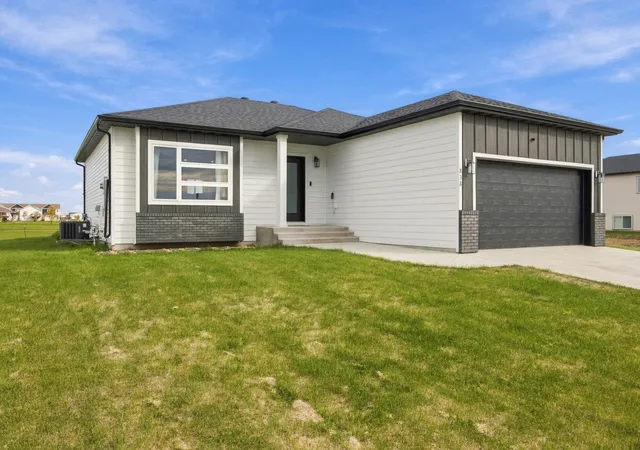 Photo 4 of Single family home for sale at 838 2nd Avenue, Horace, ND 58047 | MLS# 7158591 | Listing updated on 2026-10-28