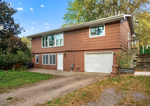 Photo 3 of Sale Pending at 909 7th Avenue, Howard Lake, MN 55349 | MLS# 7158598 | Listing updated on 2026-10-22