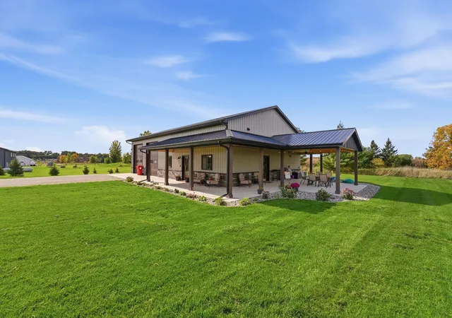 Photo 2 of Single family home for sale at 1290 Calvary Rd Se, Osakis, MN 56360 | MLS# 7158601 | Listing updated on 2026-10-19