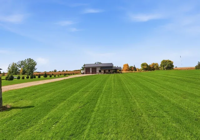 Photo 3 of Single family home for sale at 1290 Calvary Rd Se, Osakis, MN 56360 | MLS# 7158601 | Listing updated on 2026-10-19