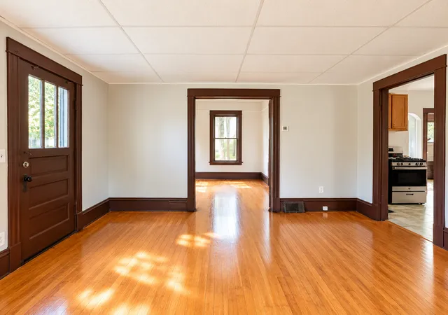 Photo 4 of House for sale at 4049 Girard Ave N, Minneapolis, MN 55412 | MLS# 7158602 | Listing updated on 2026-10-21