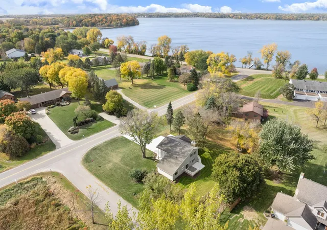 Photo 2 of Single family home for sale at 14779 Snake Trl, Waseca, MN 56093 | MLS# 7158616 | Listing updated on 2026-10-23