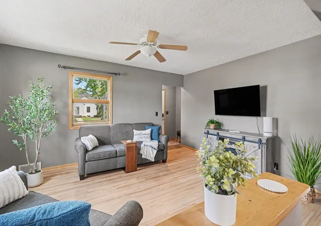 Photo 4 of Single family home for sale at 233 5th Avenue NE, Osseo, MN 55369 | MLS# 7158630 | Listing updated on 2026-10-21